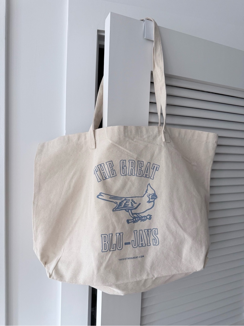 NWOT THE GREAT. Huge Canvas Tote / Book Bag: Cream w/ Blue Blu-Jays Logo 💙🪽
